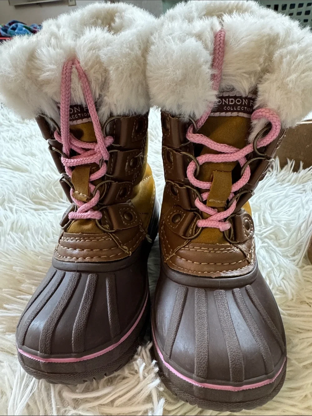 Lot of girls boots